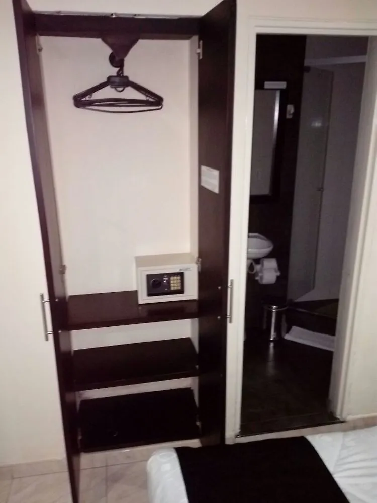 ***  Hotel Sweet Home Богота Колумбия